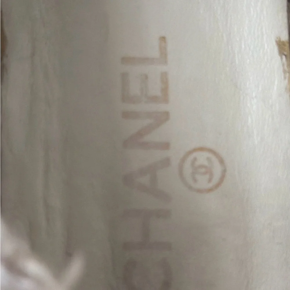Chanel Tweed EspadrilleS Cream White gold Neutral  7 Authentic flats slip on  H